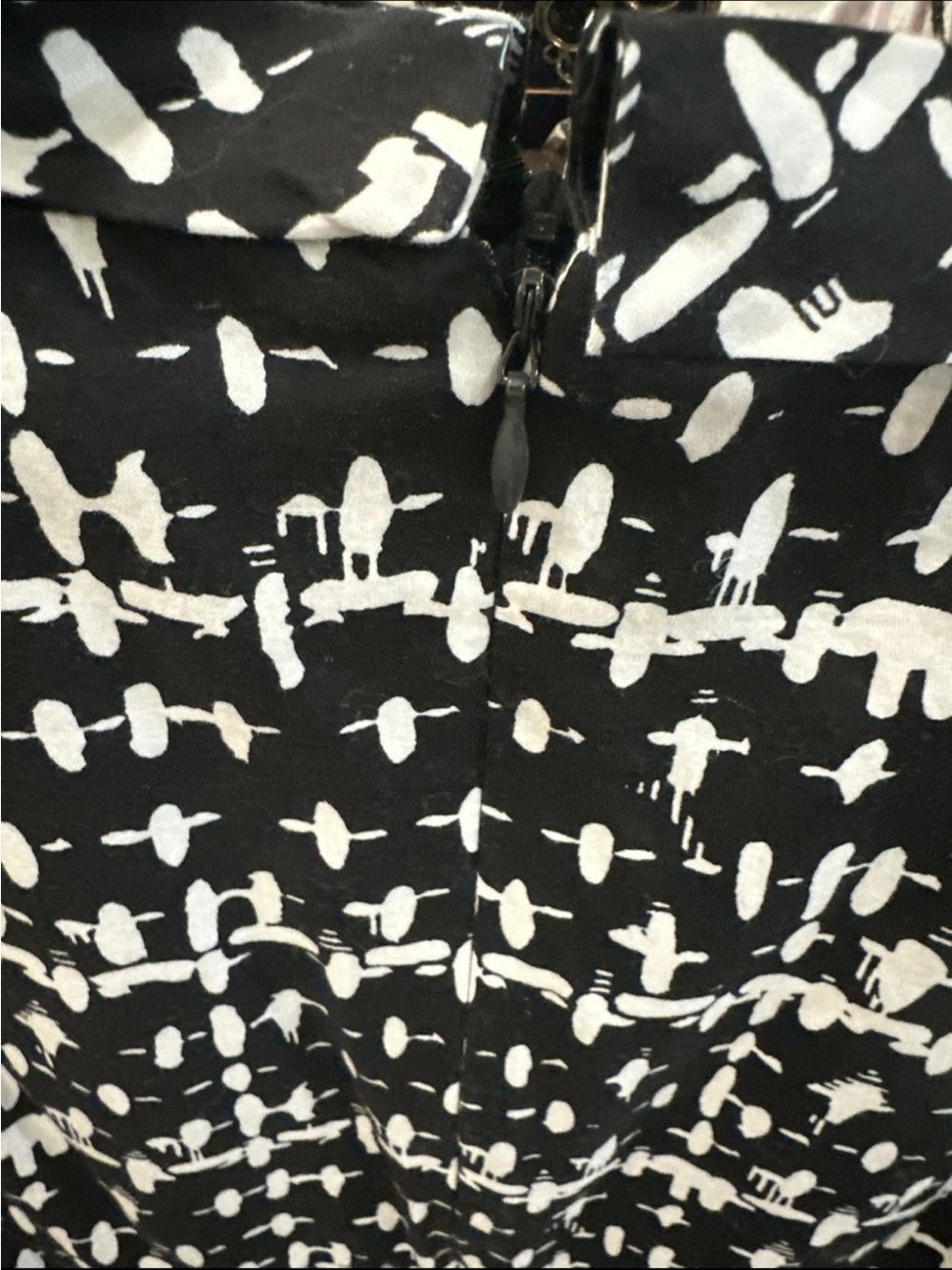 Ann Taylor Black & White Patterned Sleeveless Dress- size 2 - Picture 4 of 8